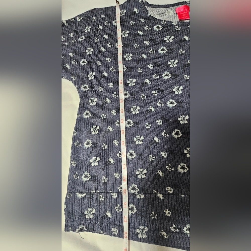 Isaac Mizrahi Dark Blue Floral Pajama Set - Picture 10 of 13